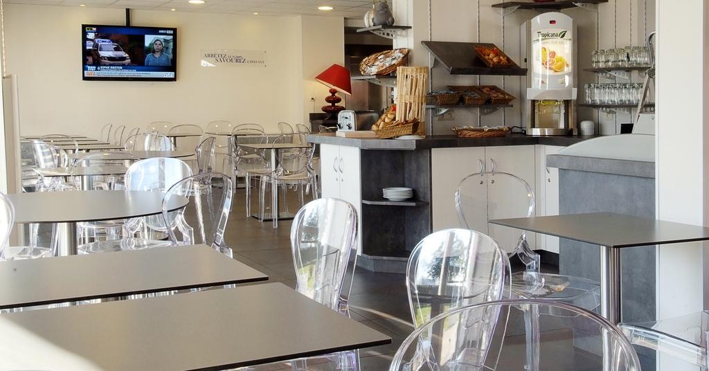 Hotel Kyriad La Rochelle Centre Ville Екстериор снимка