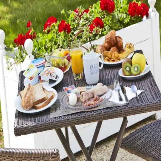 Hotel Kyriad La Rochelle Centre Ville Екстериор снимка